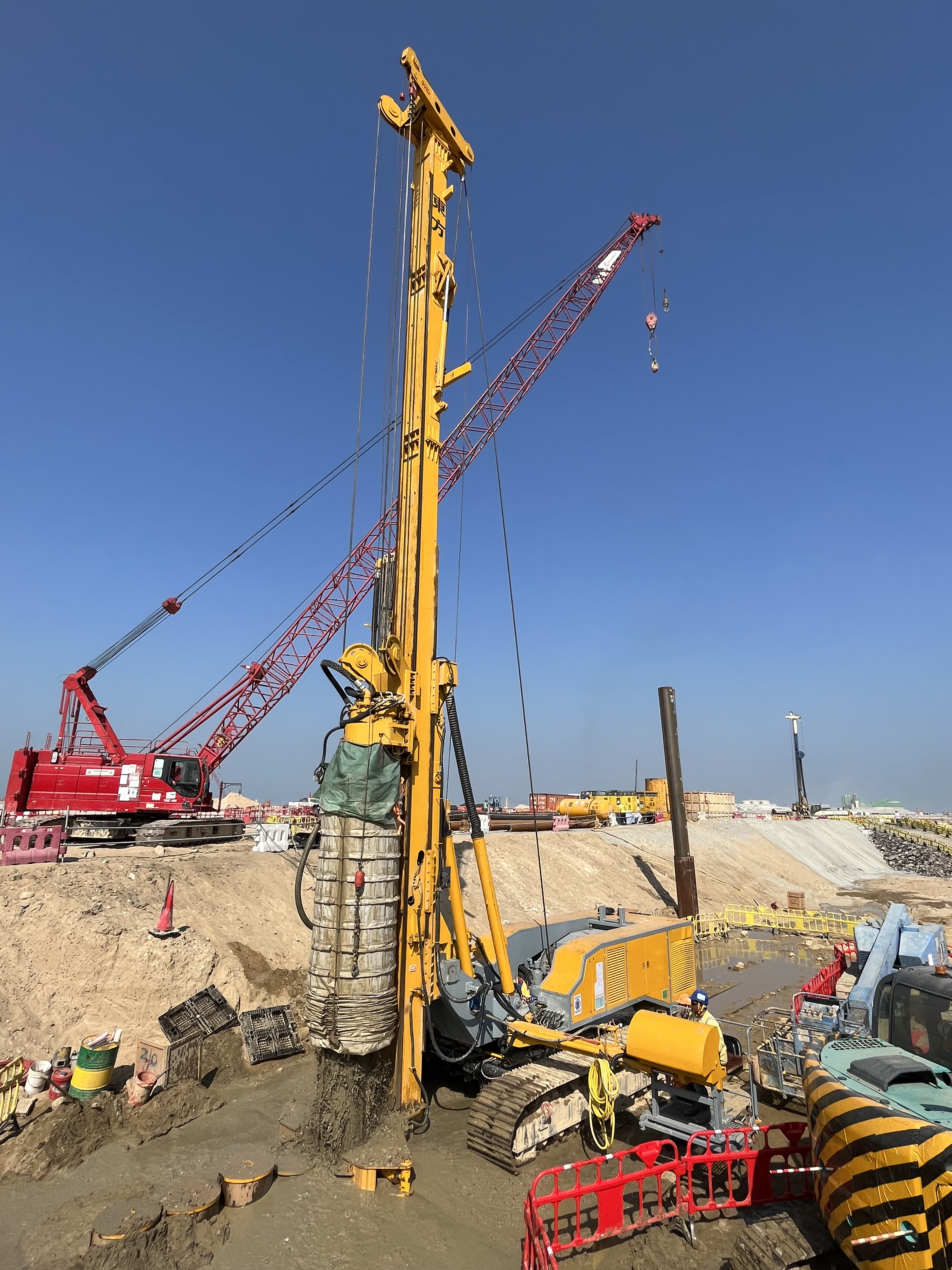 HD3260 Crawler Drill
