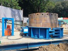 Casing Retaining Device